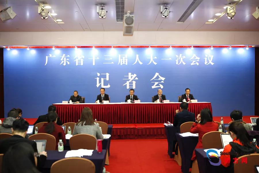 广东省环保厅厅长鲁修禄出席人大记者会并答记者问实录(图1)