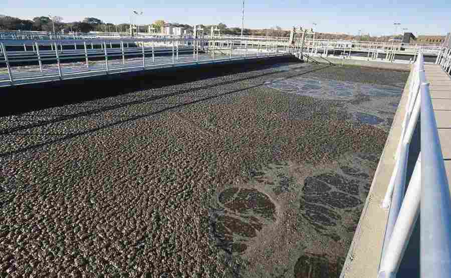 污泥脱水设备选型：行星齿轮传动为何成为高效省心之选？